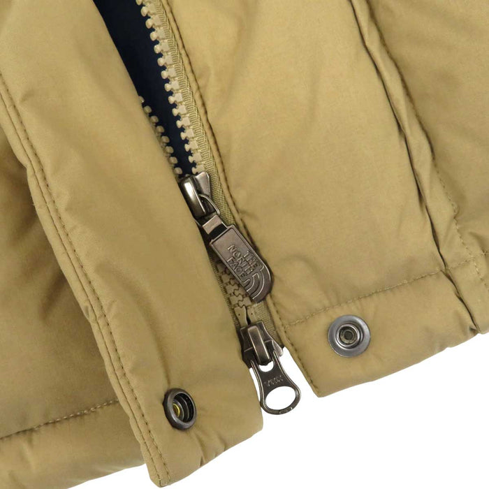 THE NORTH FACE 
CAMP Sierra Short ロゴ 
キャンプシエラ ショート ダウンジャケット