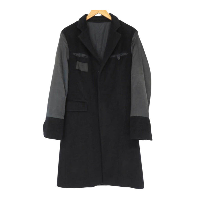 PRADA
Logo réversible nylon laine cachemire
Manteau Chester à l'envers