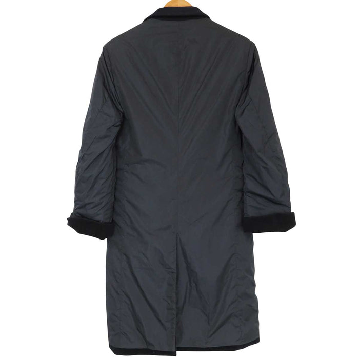 PRADA
Logo réversible nylon laine cachemire
Manteau Chester à l'envers