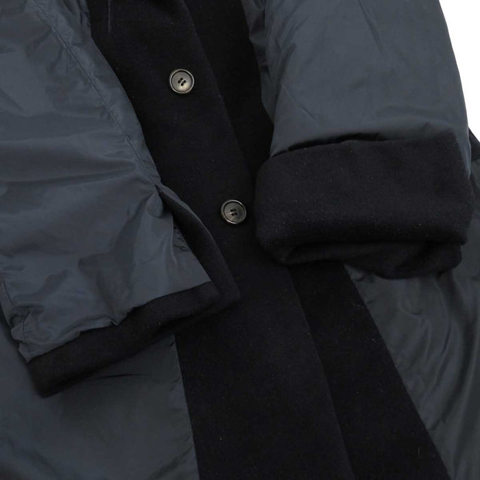 PRADA
Logo réversible nylon laine cachemire
Manteau Chester à l'envers