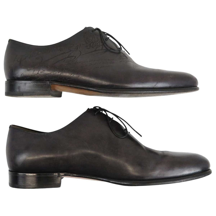 Berluti
Oxford Calligrafia
Scarpe in pelle Alessandro Galle