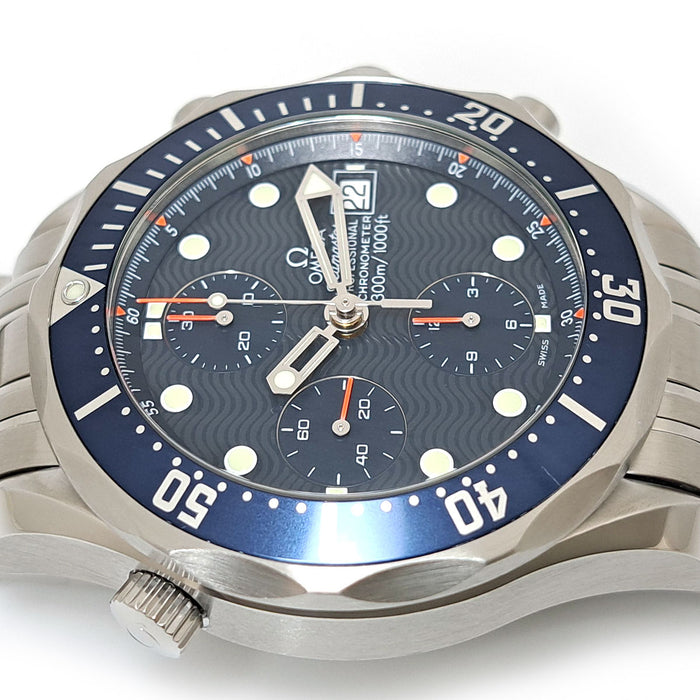 OMEGA 
Seamaster Diver 300M Chronographe Révisé 
boîte avec garantie