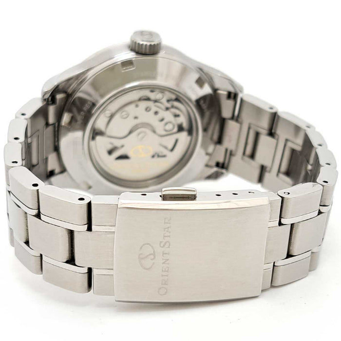 ORIENT
Orient Star Semi-Skeleton Power Reserve
With Warranty Card