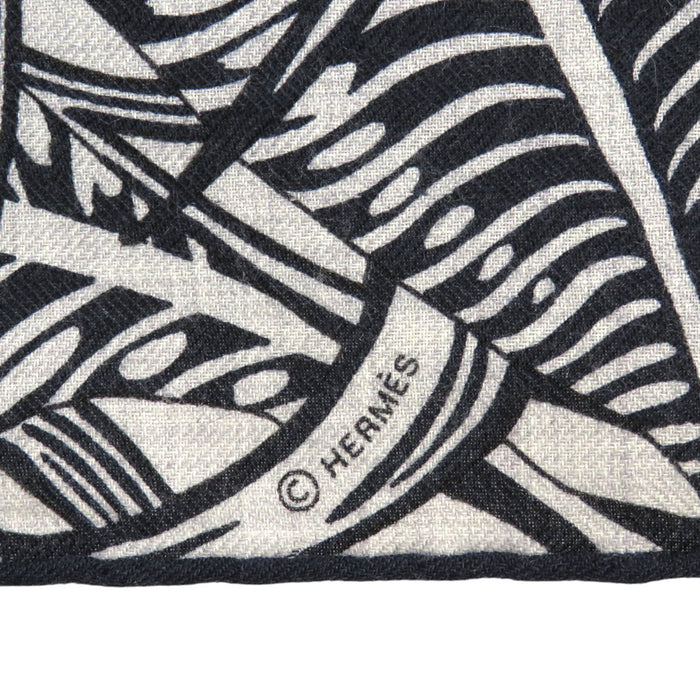 HERMES
Carré 140 Jaguar Quetzal Cashmere Large Scarf
Carré Jean JAGUAR QUETZAL Shawl