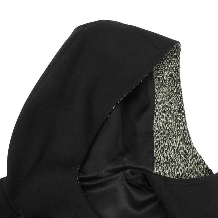 CHANEL
COCO CC Logo Wool
Coco Mark Hooded Tweed Duffle Coat