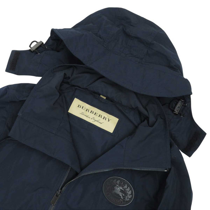 BURBERRY
Hoodie
Logo Patch Windbreaker