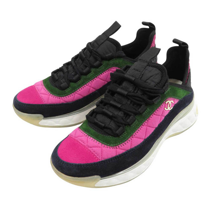 CHANEL 
COCO CC ロゴ マトラッセ 21K ライトゴールドカラー金具 
ココマーク スニーカー