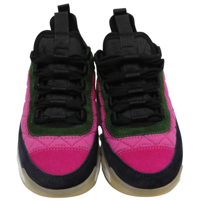 CHANEL 
COCO CC ロゴ マトラッセ 21K ライトゴールドカラー金具 
ココマーク スニーカー