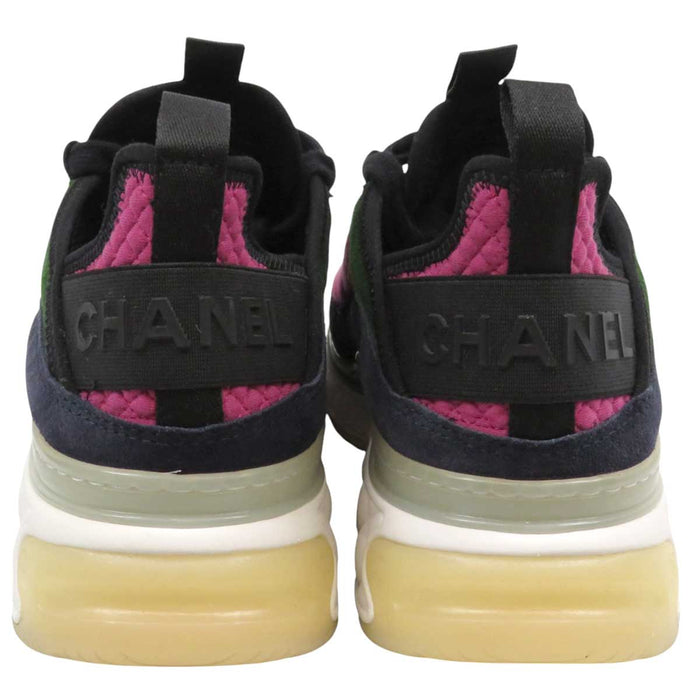 CHANEL 
COCO CC ロゴ マトラッセ 21K ライトゴールドカラー金具 
ココマーク スニーカー