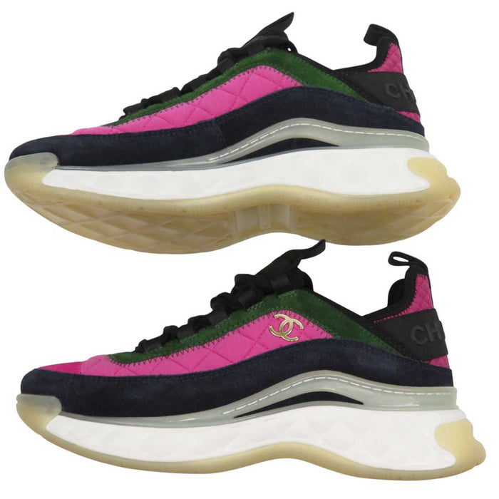 CHANEL 
COCO CC ロゴ マトラッセ 21K ライトゴールドカラー金具 
ココマーク スニーカー