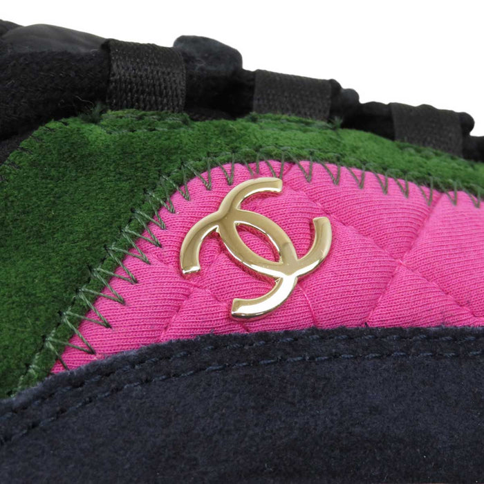 CHANEL 
COCO CC ロゴ マトラッセ 21K ライトゴールドカラー金具 
ココマーク スニーカー