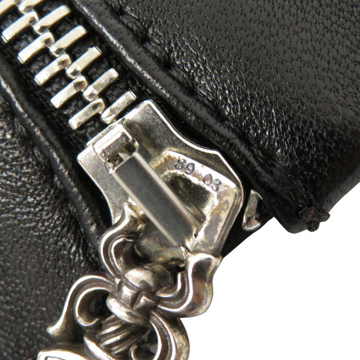 CHROME HEARTS
GONNA IN PELLE CON DOPPIA CERNIERA A PUNTA 89 03刻印 ARGENTO CH
Gonna mini in pelle con doppia cerniera a punta