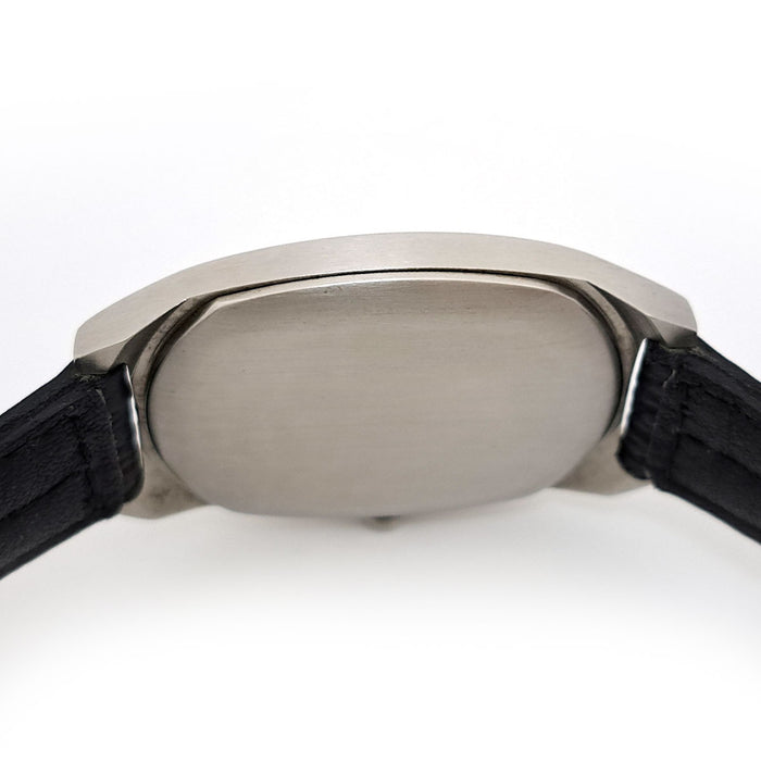 JAEGER-LECOULTRE 
復古酒桶型 cal.818