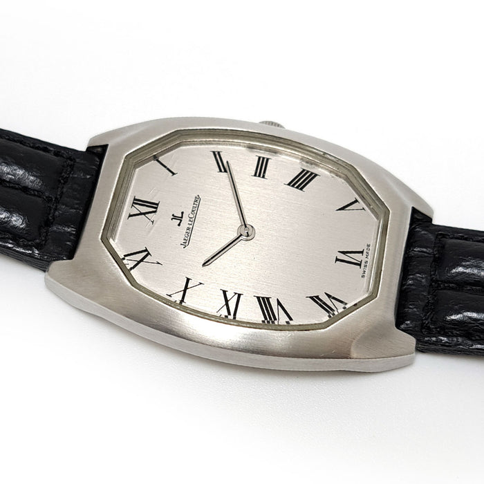 JAEGER-LECOULTRE 
復古酒桶型 cal.818