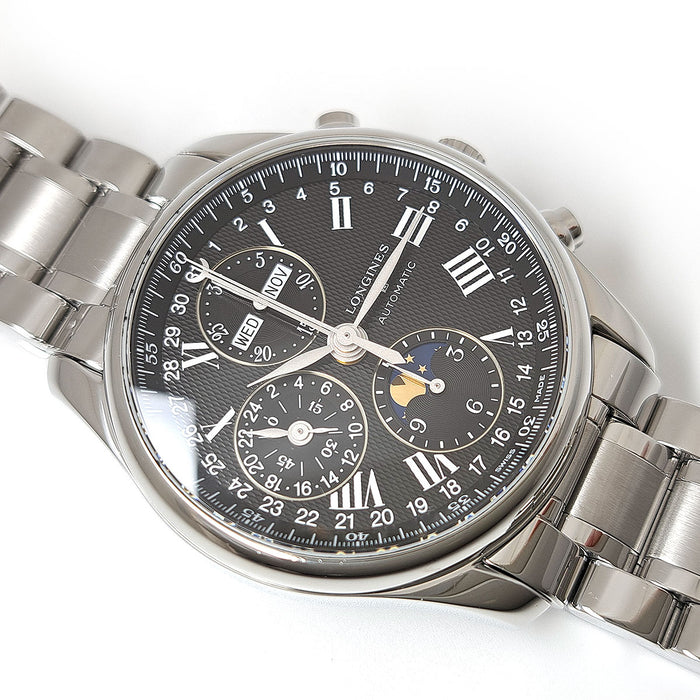 LONGINES 
Collezione Master Triplo Calendario Fasi Lunari 
Con scatola e garanzia