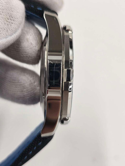 【批发】
TAG HEUER
WAY211B.FC6363
箱 保修卡