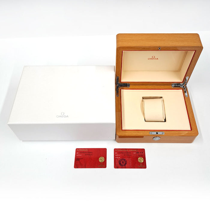 OMEGA 
Seamaster Planet Ocean 600 Liquidmetal 
Con scatola e garanzia