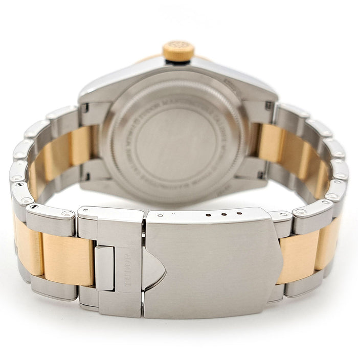 TUDOR 
ブラックベイ S&G 
箱ギャラ付