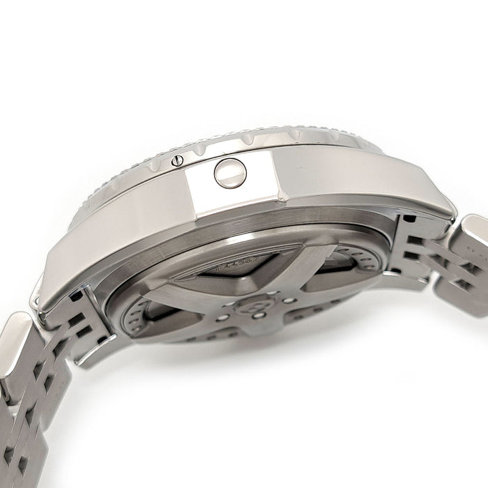 BREITLING 
Bentley 6.75 Grande Data 
Con scatola e garanzia