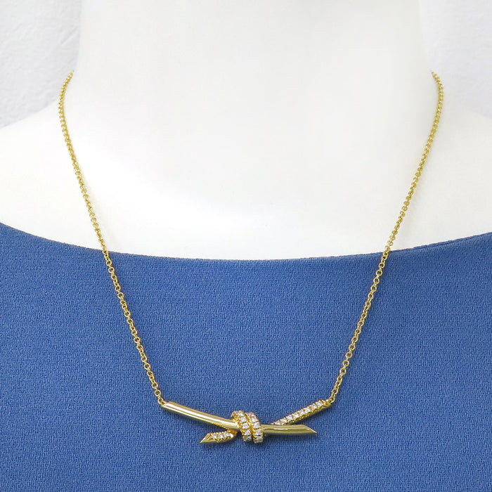 TIFFANY&Co. 
结形钻石项链