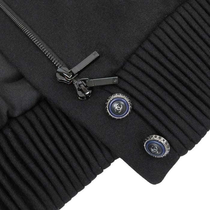 CHANEL 
COCO CC ココボタン チェーン ライトゴールドカラー金具 
ココマーク テーラードカラー カシミヤ コート