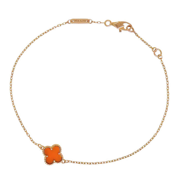Van Cleef & Arpels
甜美四叶草手链