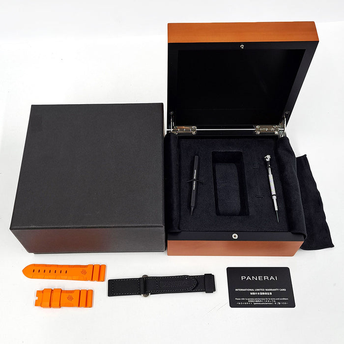 OFFICINE PANERAI 
Submersible 
avec boîte et garantie