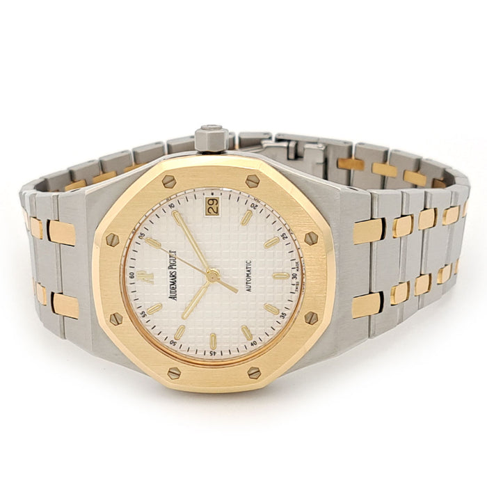 爱彼
皇家橡树 自动机械 双色 FULLSET
附带盒子和保卡