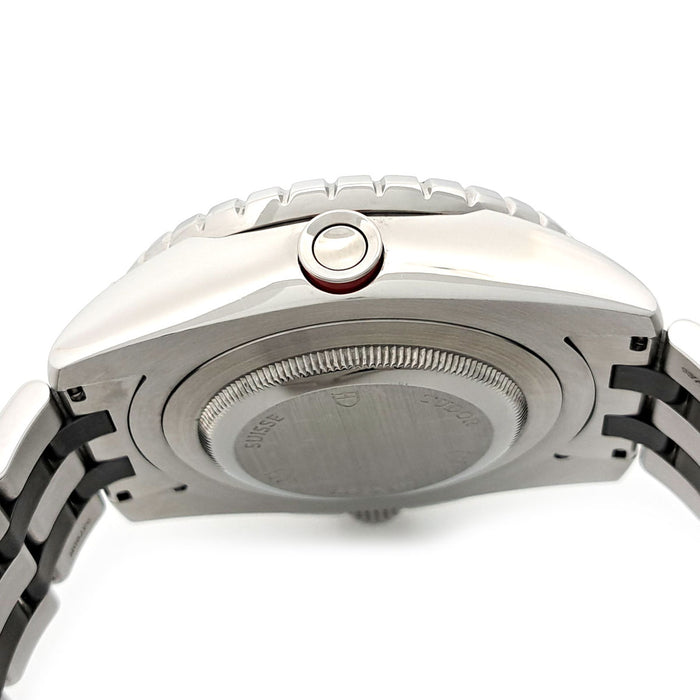 帝舵
Hydroノート 1200米
带盒子和证书