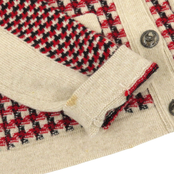 CHANEL 
COCO CC ココボタン Vネック 
ココマーク カシミヤ ニット カーディガン