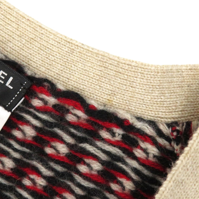 CHANEL 
COCO CC ココボタン Vネック 
ココマーク カシミヤ ニット カーディガン