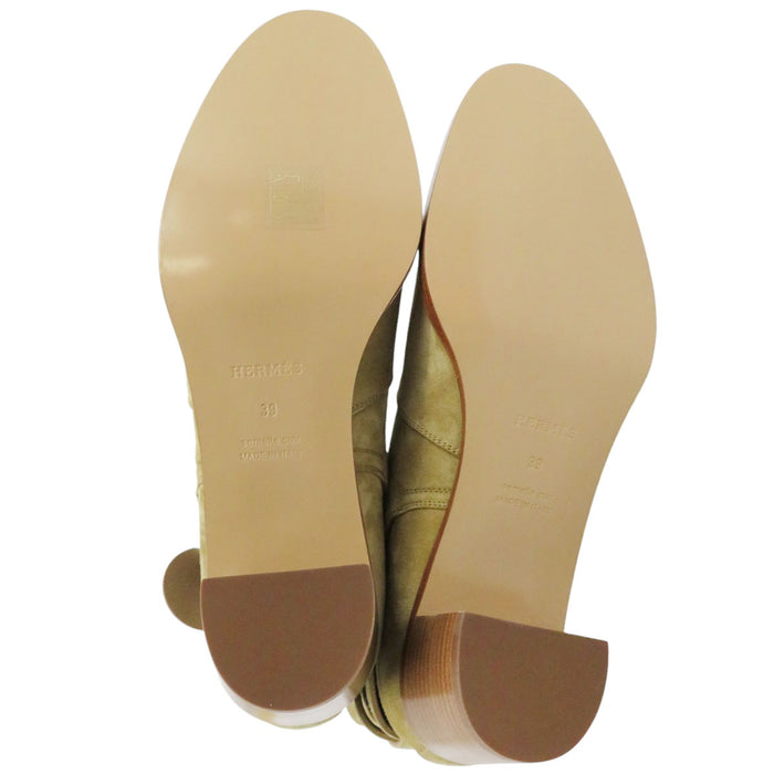 HERMES 
Fibbia Kelly in camoscio 
Stivaletti corti in velluto francese VoVeRo