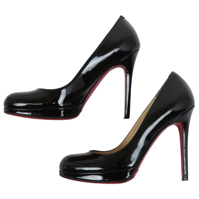 Christian Louboutin
Scarpe con tacco alto in vernice
Nuove semplici décolleté