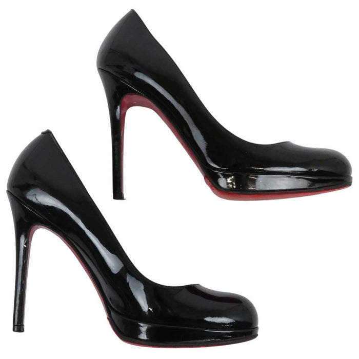 Christian Louboutin
Scarpe con tacco alto in vernice
Nuove semplici décolleté