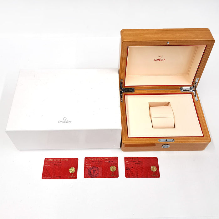 OMEGA 
Seamaster Planet Ocean 600 Co-Axial 
With box and warranty card