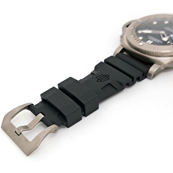 OFFICINE PANERAI Luminor Submersible 3 Days Titanium With Box and Warranty Card