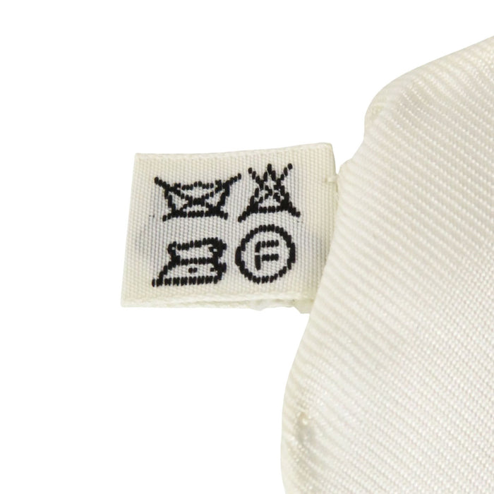 爱马仕
大方巾 丝绸
90厘米 BRIDES de GALA 新娘盛宴