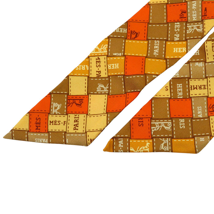 HERMES 
Twilly シルク 馬車 
ツイリー Bolduc au Carre ボルデュック スカーフ