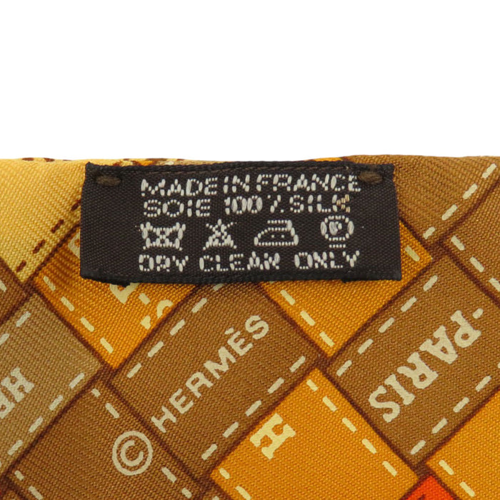 HERMES 
Twilly シルク 馬車 
ツイリー Bolduc au Carre ボルデュック スカーフ