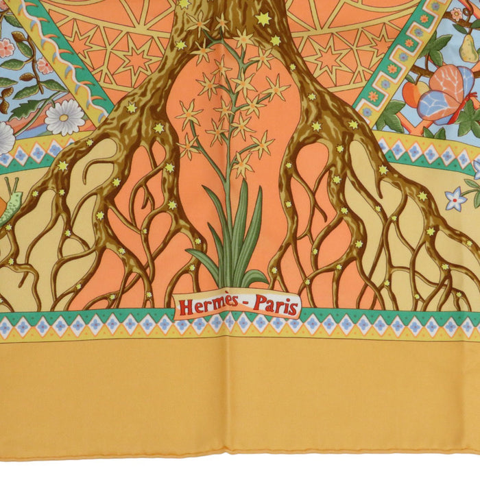 HERMES 
シルク 大判 鳥 植物 
カレ 90 Axis Mundi 世界中心軸 スカーフ