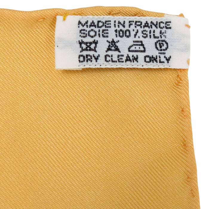 HERMES 
シルク 大判 鳥 植物 
カレ 90 Axis Mundi 世界中心軸 スカーフ