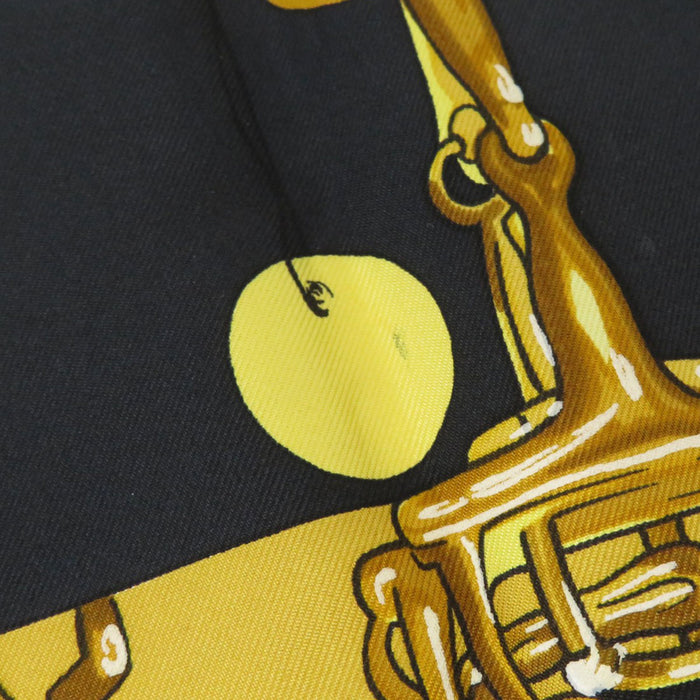 HERMES 
スカーフ 大判 シルク 
カレ 90 MORS＆FILETS 馬具とビット