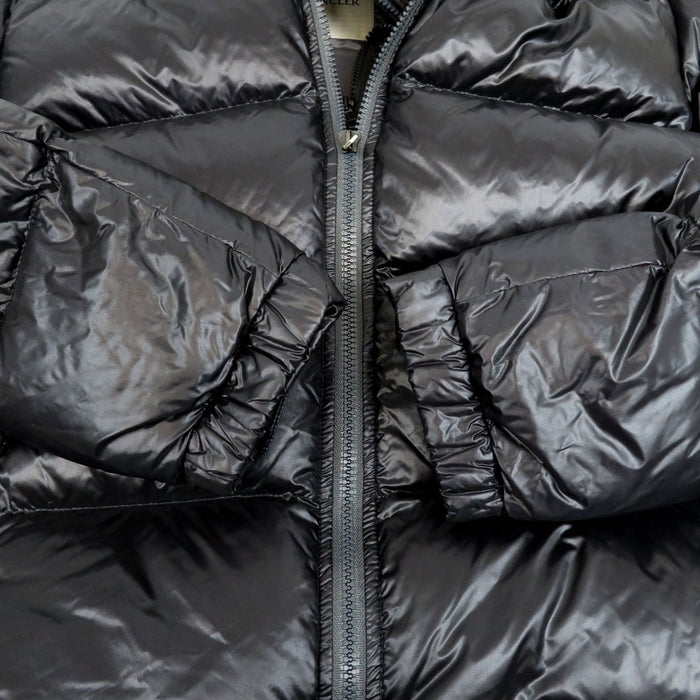 MONCLER 
ワッペン ナイロン ダブルジップ 
ZIN ダウンジャケット