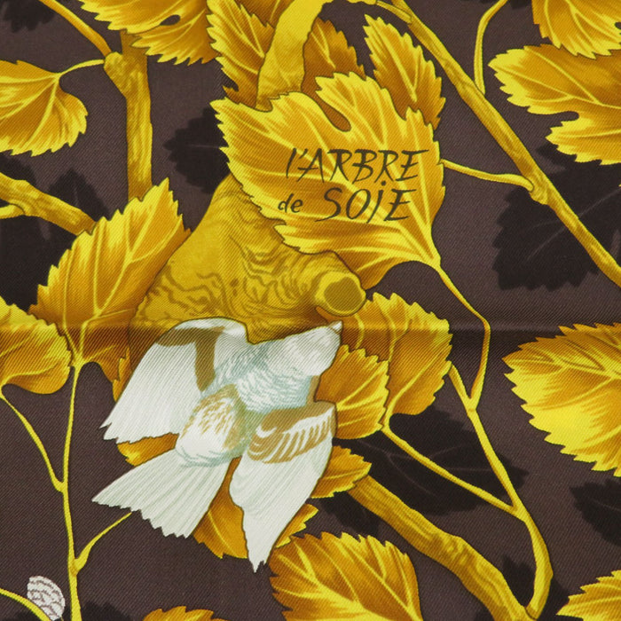 HERMES 
シルク 大判 
カレ 90 l’ARBRE de SOiE 絹の木 桑の木と蚕 スカーフ