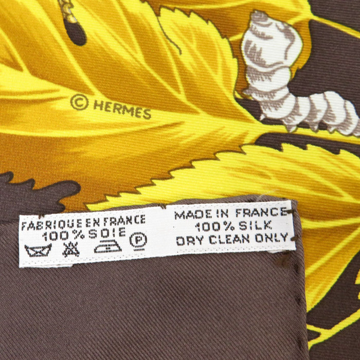 HERMES 
シルク 大判 
カレ 90 l’ARBRE de SOiE 絹の木 桑の木と蚕 スカーフ