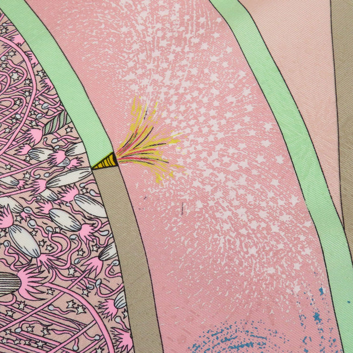 HERMES 
Logo large silk 
Carré 90 FEUX D’ARTIFICE Art of fireworks