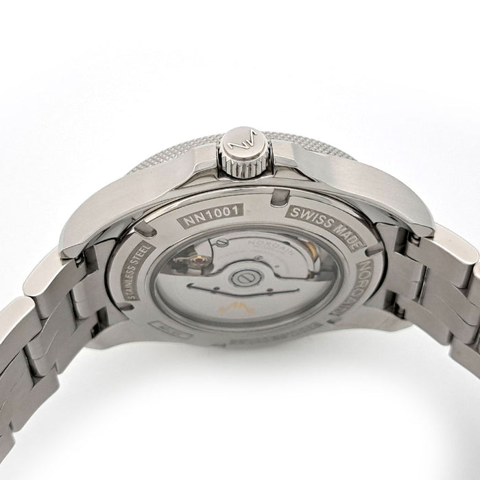 NORQAIN 冒险 尼泊尔峰 附带盒子和保修卡