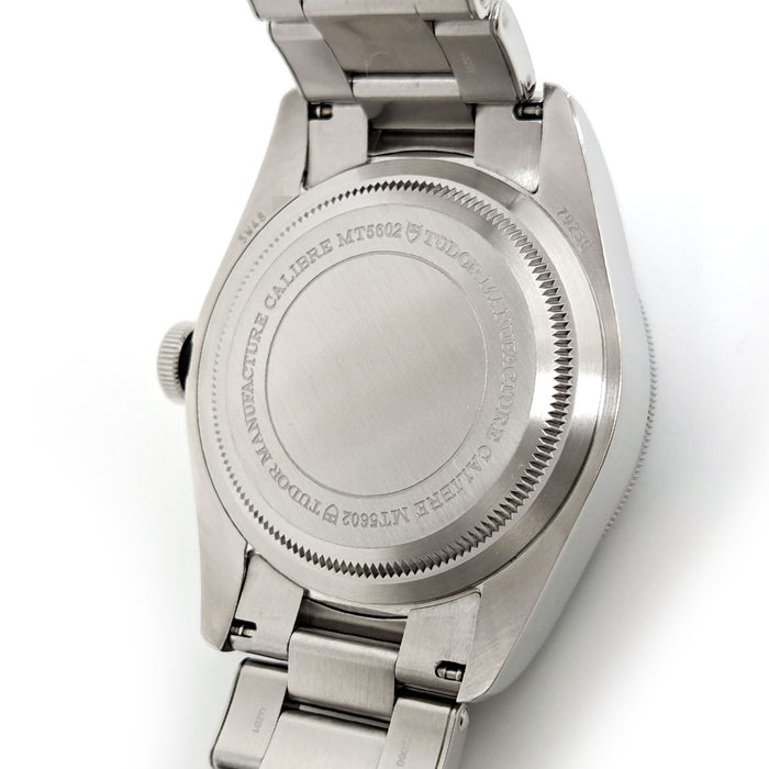 TUDOR 
Héritage Black Bay 
boîte avec garantie