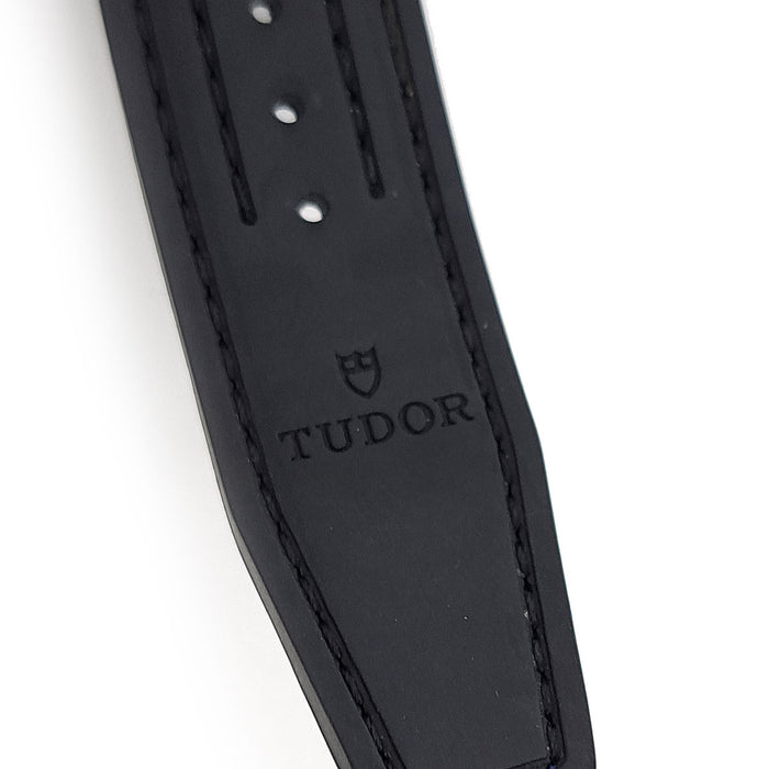 TUDOR 
ブラックベイ セラミック ブルーダイヤル 
箱ギャラ付