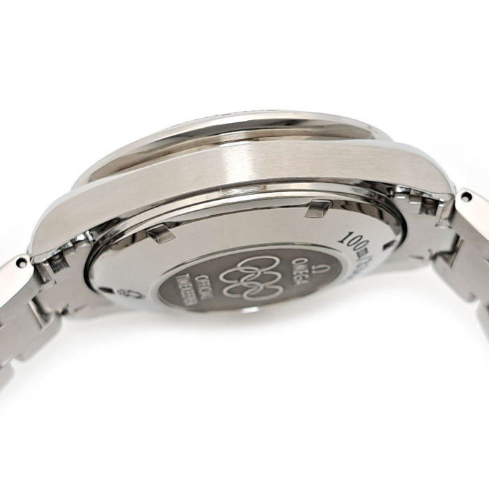 OMEGA
Speedmaster Date Specialties Olympic
With warranty card